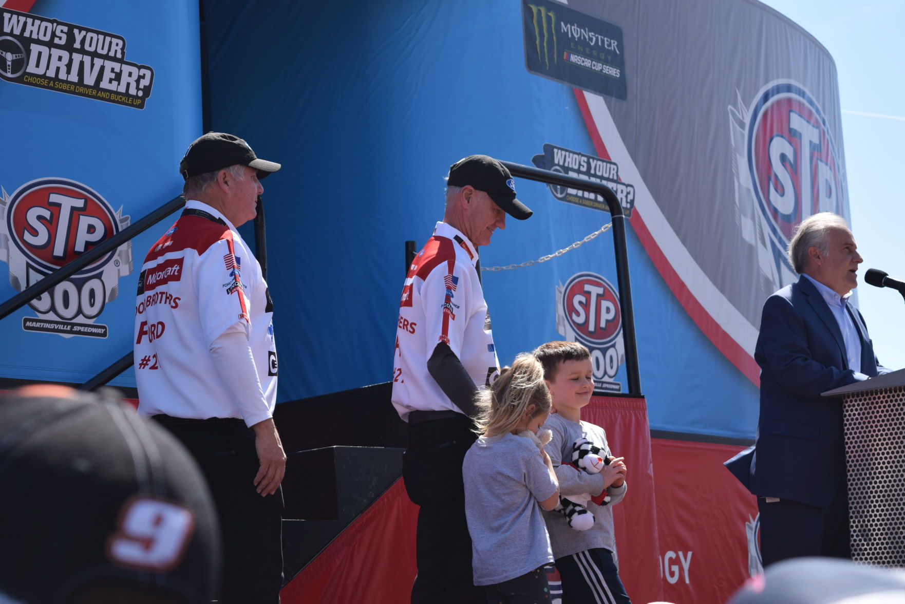 STP 500_Wood Brothers on stage